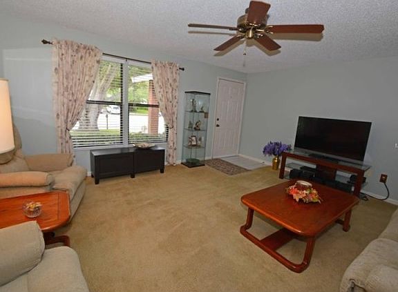 5th image of 607 Crosslake Ct