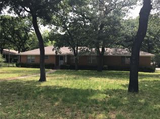 920 E Sherman Dr, Denton, TX 76209