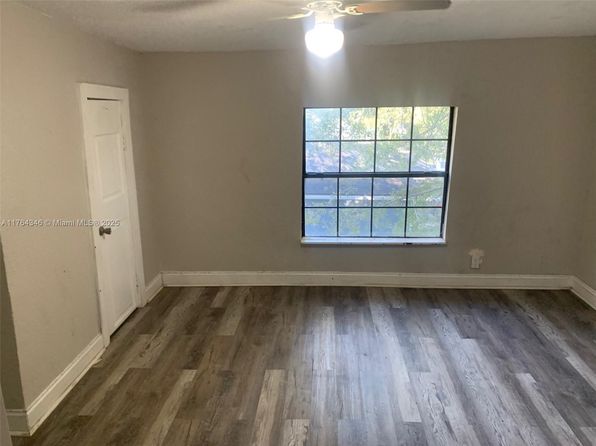 jacksonville-florida-154610790 picture