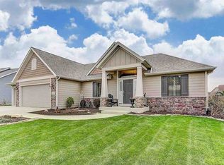 1627 Galapagos Dr, Fort Wayne, IN 46814