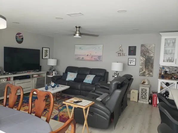 5521 80th St N Unit 211, Saint Petersburg, FL 33709