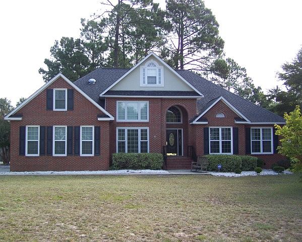 1st image of 907 Cypress Ct