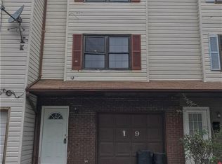 19 Essex St, Carteret, NJ 07008