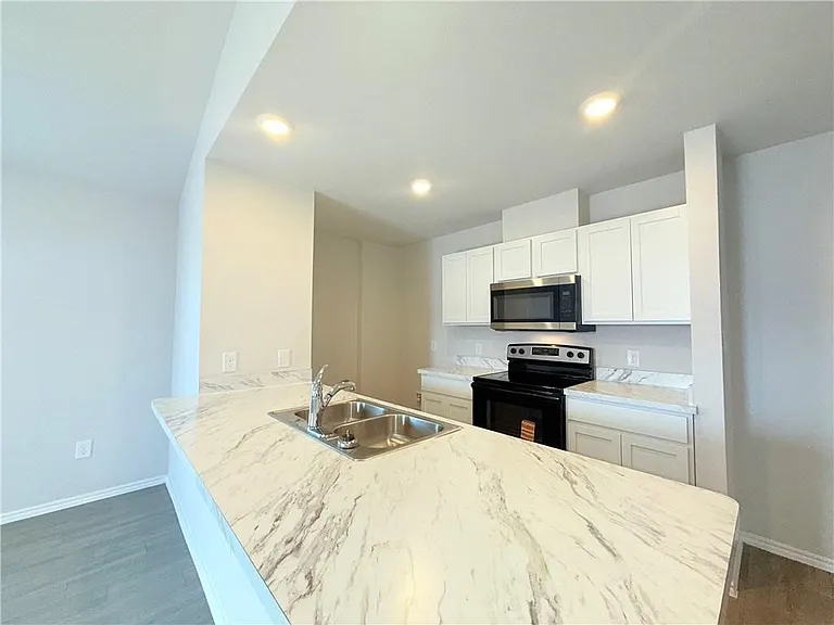 3606 Perry — Photo 6