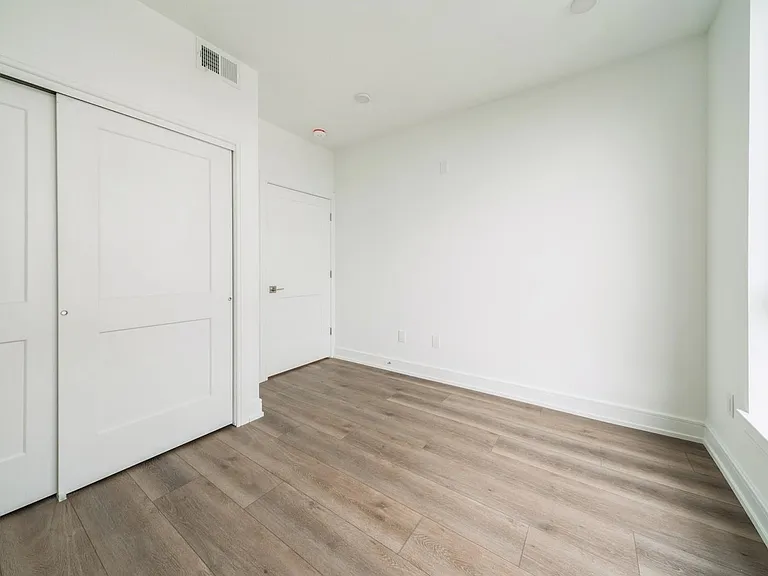 32 Jones St #503 — Photo 20