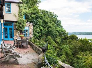 61 Woods Rd, Palisades, NY 10964