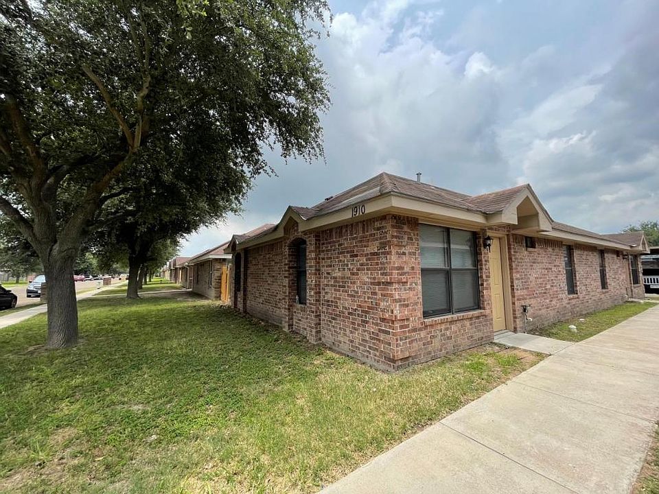 1st image of 1910 Aruba Dr APT 1