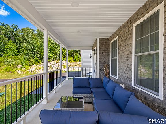 4th image of 2 Rock Ridge Road