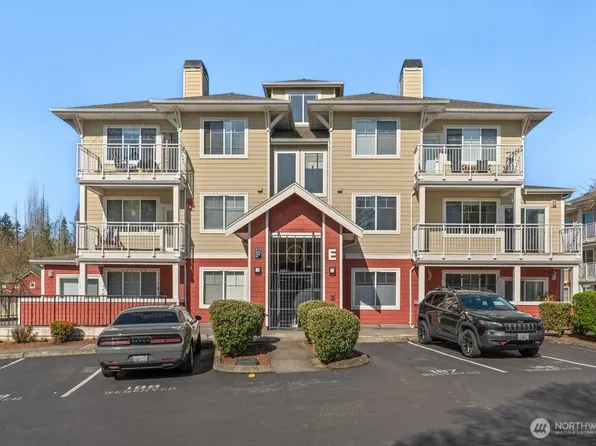 517 225th Lane NE #E-206, Sammamish, WA 98074