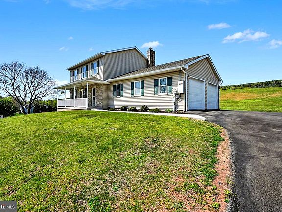 4th image of 2755 Valley Rd