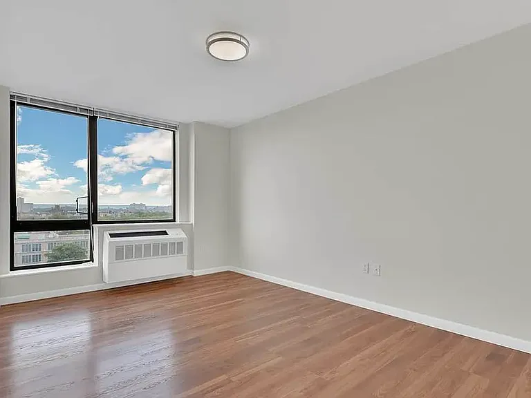 2763 Morris Ave #1108 — Photo 5