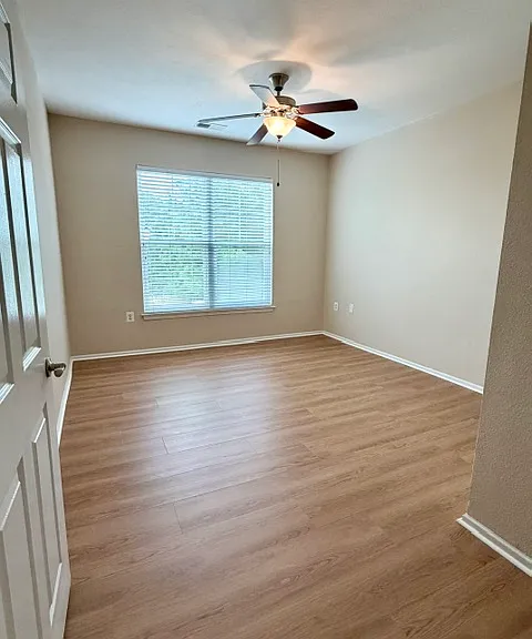 11750 Old Georgetown Rd — Photo 8