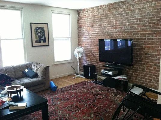 Rented by Skygroup Realty | media 31