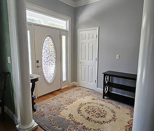 3rd image of 200 MOCKINGBIRD Court