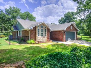 34297 E County Road 1517, Paoli, OK 73074
