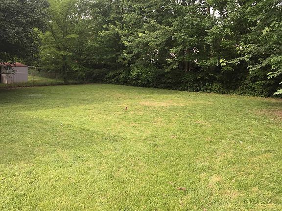 3rd image of 579 Brady Dr