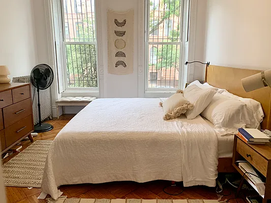 Rented by Garfield Realty  | media 38