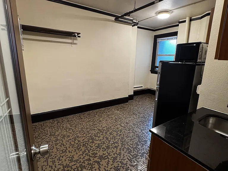 Alps Hotel — Photo 17