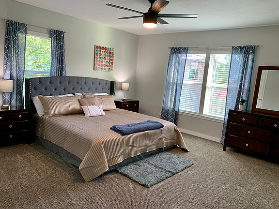 5th image of 1909 Ruth St #2