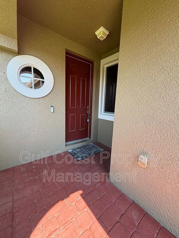 3 bed, 2.5 bath, 1938 sqft, $2,500 — Photo 4