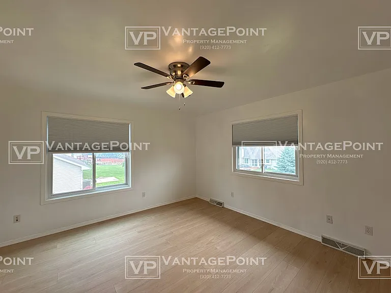 2056 Schanock Dr — Photo 11