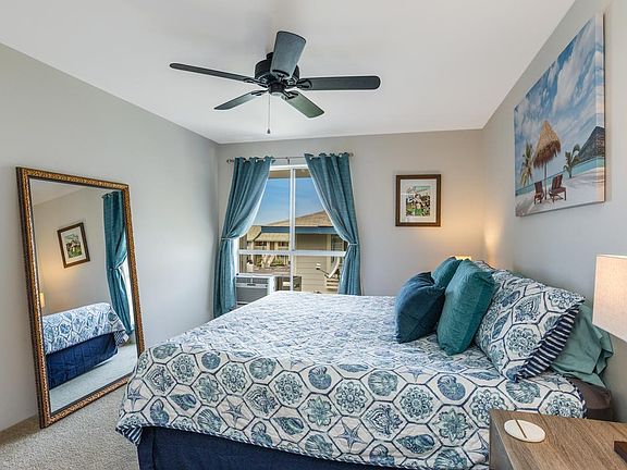 4th image of 75-6081 Alii Dr APT W201