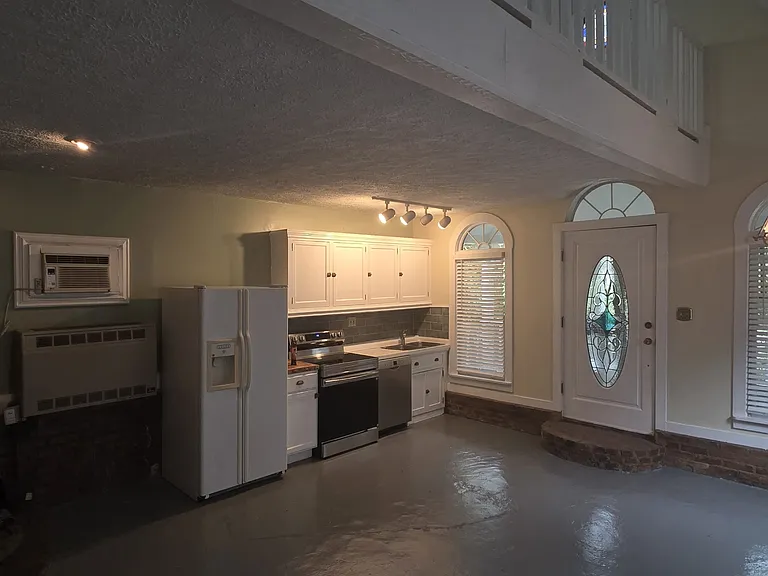 3934 Dover Rd #B — Photo 5