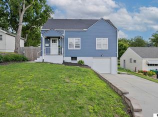8004 State St, Ralston, NE 68127