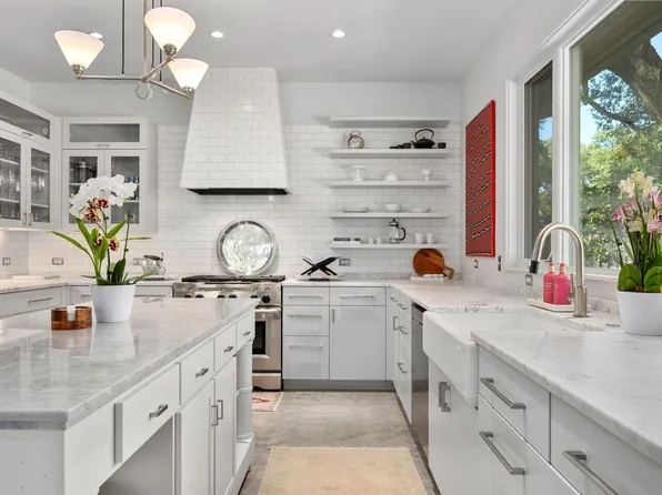 3705 Bridle Path, Austin, TX 78703