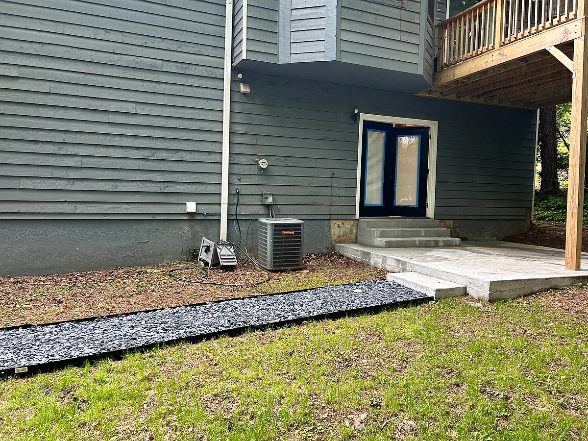 Building Photo - 4092 Maxanne Dr NW