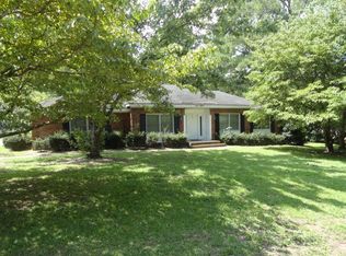 1800 Sandcrest Dr, Rockingham, NC 28379