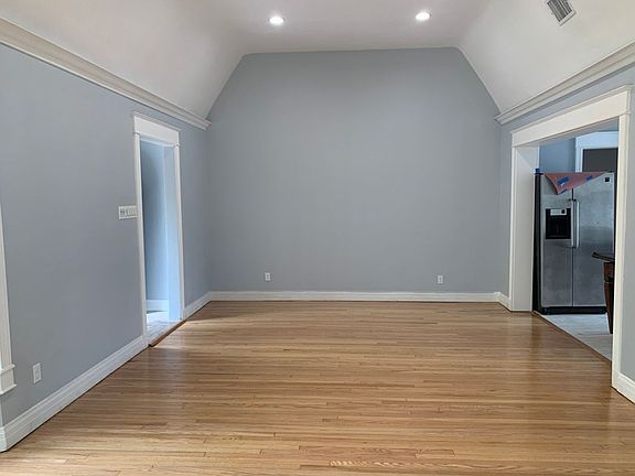 4th image of 1125 Stearns Dr