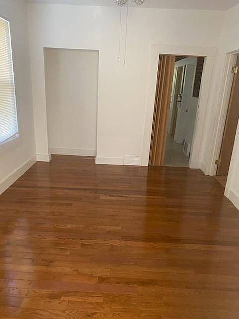 2nd image of 117 Fairmont Ave Floor 2