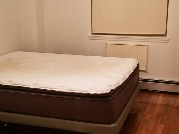 3rd image of 51 W 192nd St APT 1