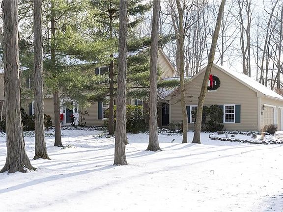 2nd image of 32 Cherry Tree Ln