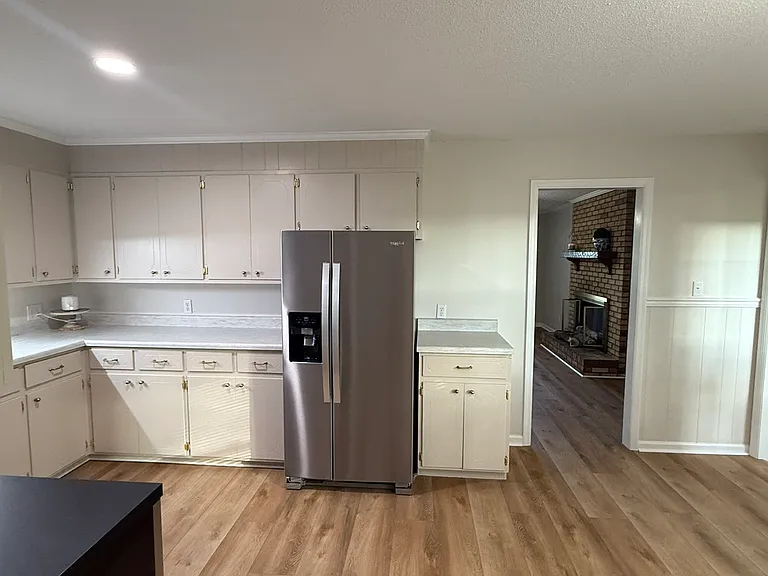 840 Mills Rd — Photo 7