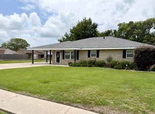 1017 Hickory St, Morgan City, LA 70380