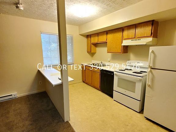 2nd image of 417 Sherman St APT 103