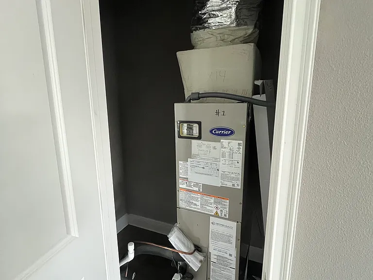 9837 Gobat Aly — Photo 13