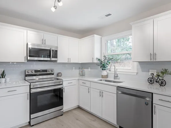 1206 Dubose St, Garner, NC 27529