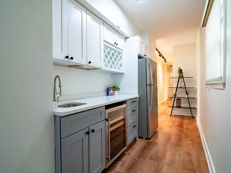 117 E Bellevue Pl #4 — Photo 18