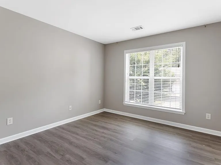 6250 Whirlaway Dr — Photo 9