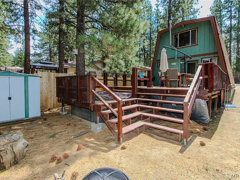 409 W Sherwood Blvd — Photo 30