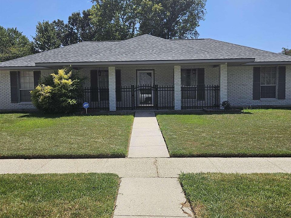 1st image of 10352 Hillyard Ave
