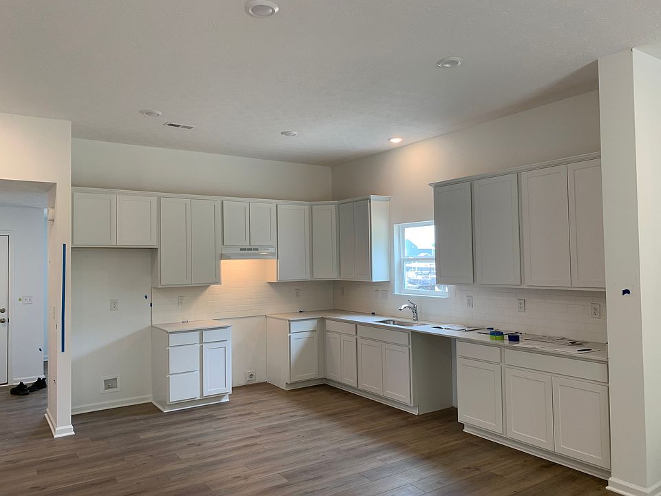 2nd image of 237 Drewood Dr