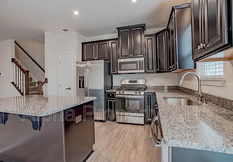 219 Clearwood Dr — Photo 9