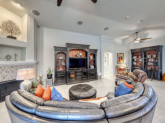 5th image of 1057 Astounding Hills Dr