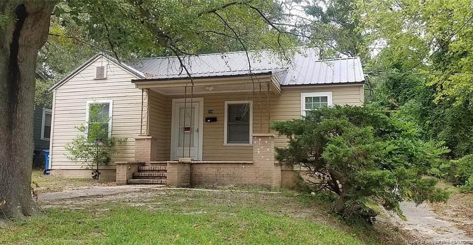 1st image of 104 Scott Ave
