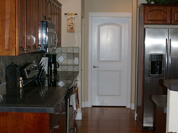 3rd image of 17709 106th St E
