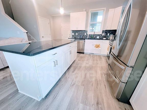 4th image of 14807 Willemite St NW